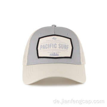 bedruckter Patch Trucker Hut mit gebogener Krempe